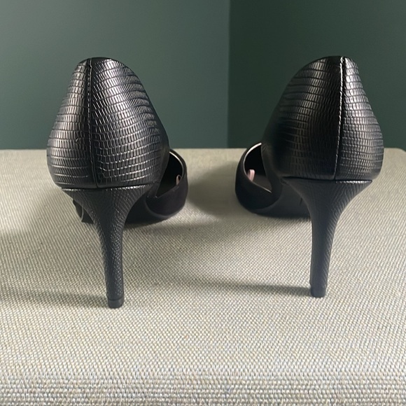 Classic Black Stiletto Heels with Pointed Toe bandolino - Picture 7 of 11